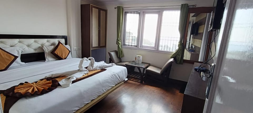 Hotel Royal Apsara Hotel in Shimla