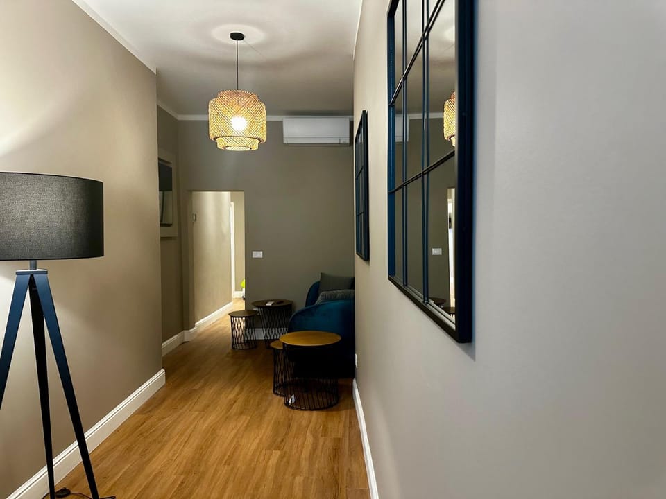 TV and multimedia, Living room, Evening entertainment, air conditioner