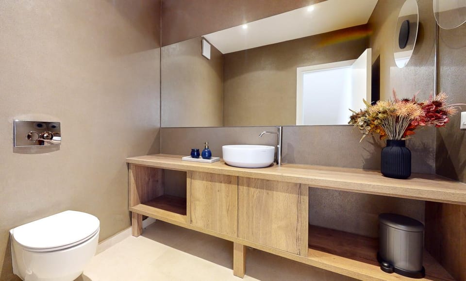 Toilet, Bathroom