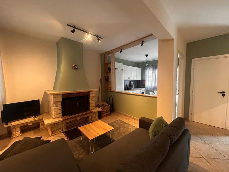 Living room, Seating area, fireplace