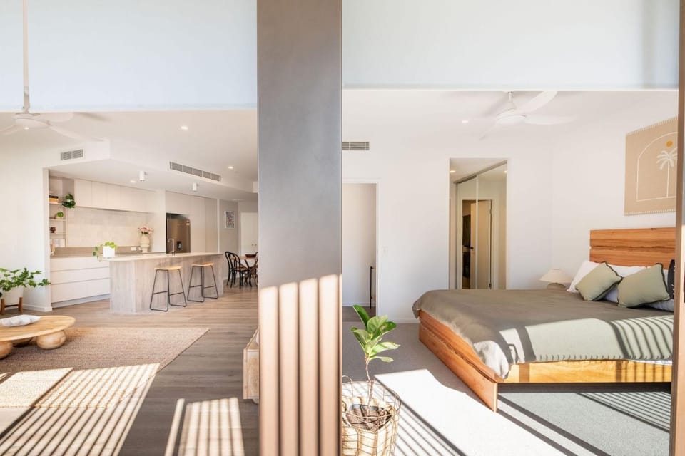 Bed, Kitchen or kitchenette, Living room, Photo of the whole room, Dining area, Bedroom