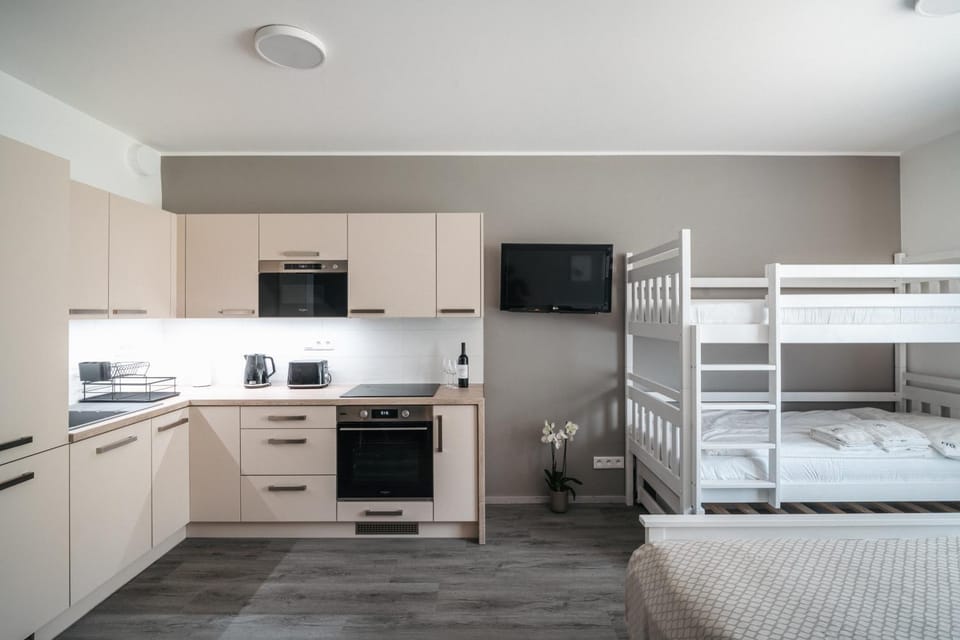 Kitchen or kitchenette, bunk bed