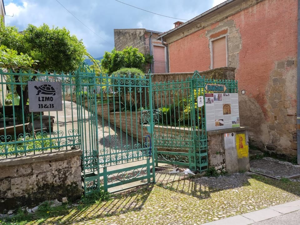 Facade/entrance, Garden