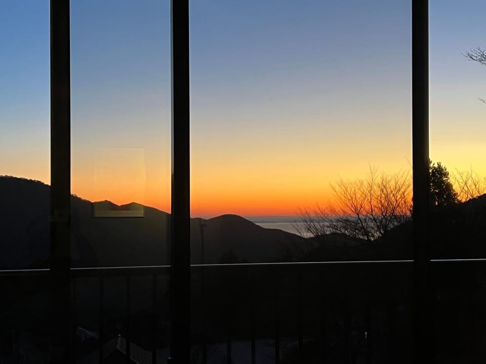 Natural landscape, Mountain view, Sea view, Sunrise