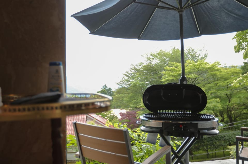 Hakone Hot Spring, A beautiful house that has been fully renovated in 2024 for one group per day!箱根温泉BBQ日の出を望む貸切邸宅贅沢を独り占め Apartment in Hakone