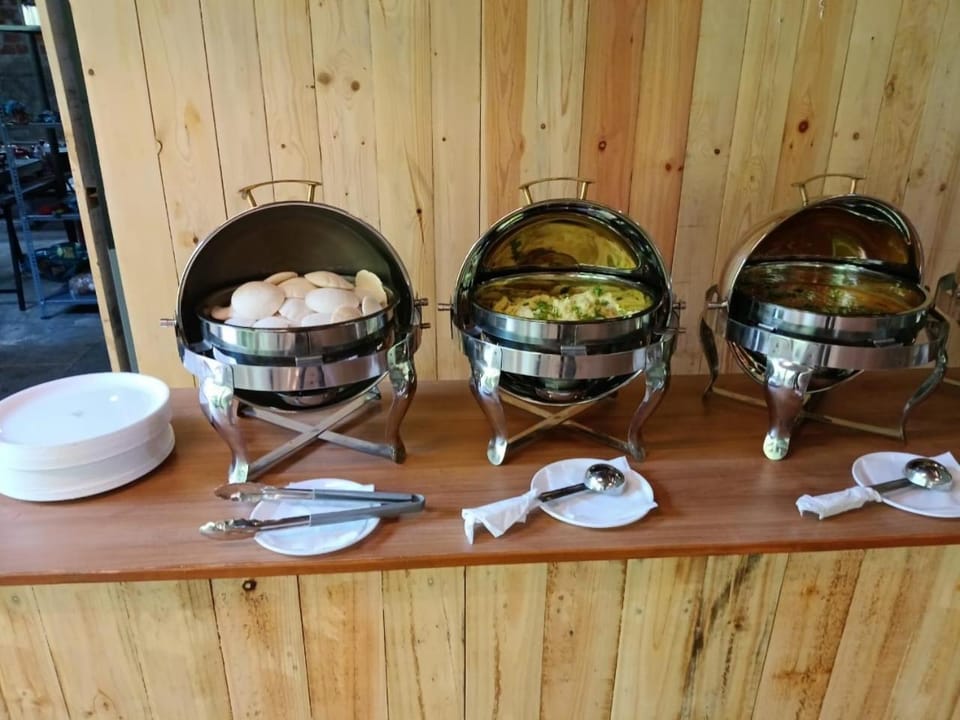 Restaurant/places to eat, Food and drinks, Food