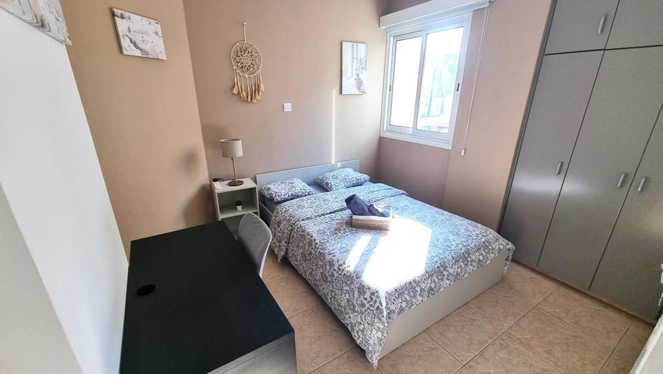 Bed, Photo of the whole room, Bedroom, towels, wardrobe