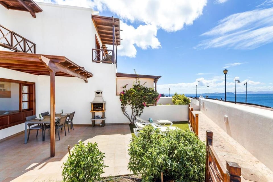 Apt Vista Mar Adults Only Apartment in Playa Blanca