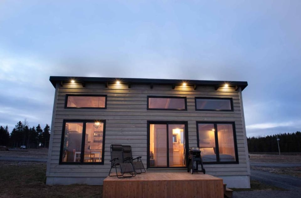 Property building, Night