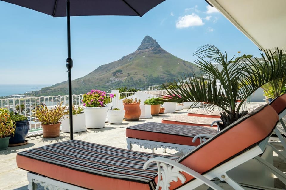 Patio, View (from property/room), Balcony/Terrace, Balcony/Terrace, Seating area, Mountain view, Sea view, sunbed