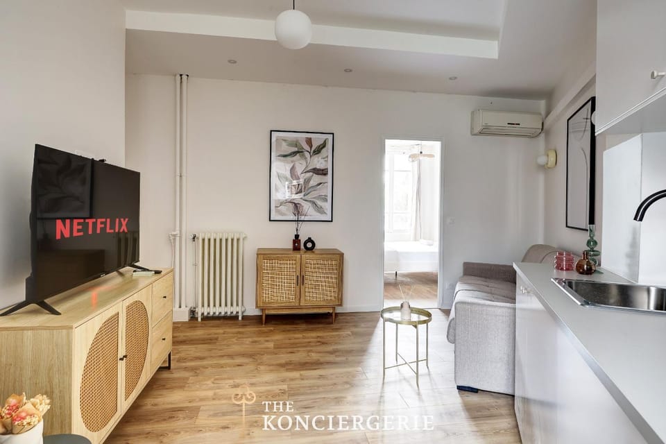 Appartement refait à neuf Pour 6 Personnes à Levallois Apartment in Levallois-Perret