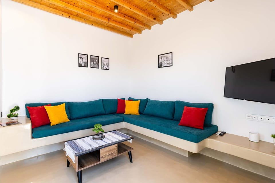 Assyr B - Santorini Cozy Cycladic Retreat House in Santorini