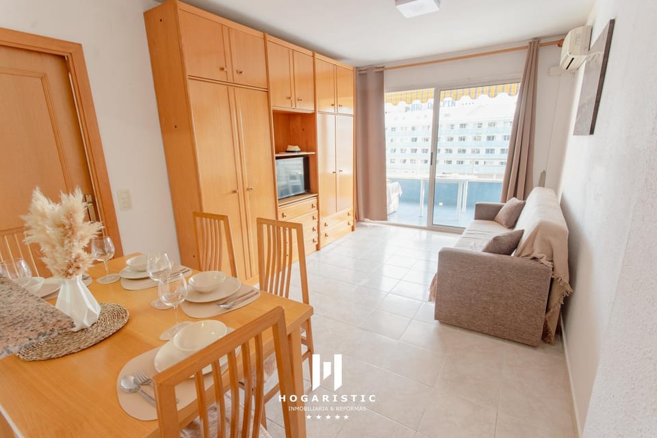 Céntrico apartamento con piscina Apartment in Salou