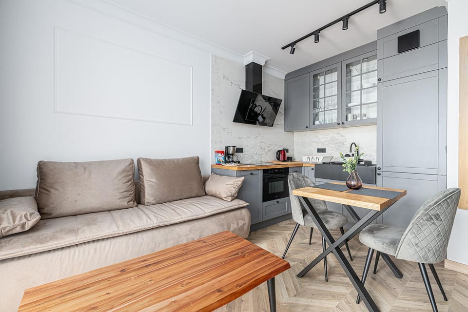 Kitchen or kitchenette, Seating area