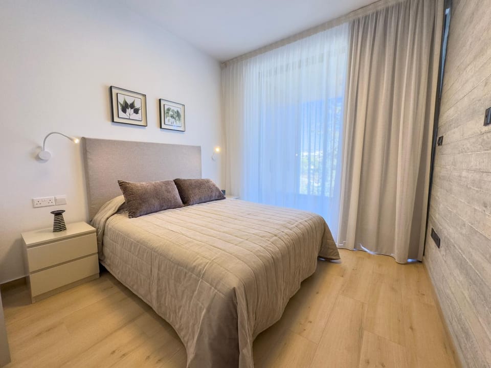 Malberry Park 201 - Modern 2 Bedroom Apartment with Pool, Gym, Jaccuzi Apartment in Paphos