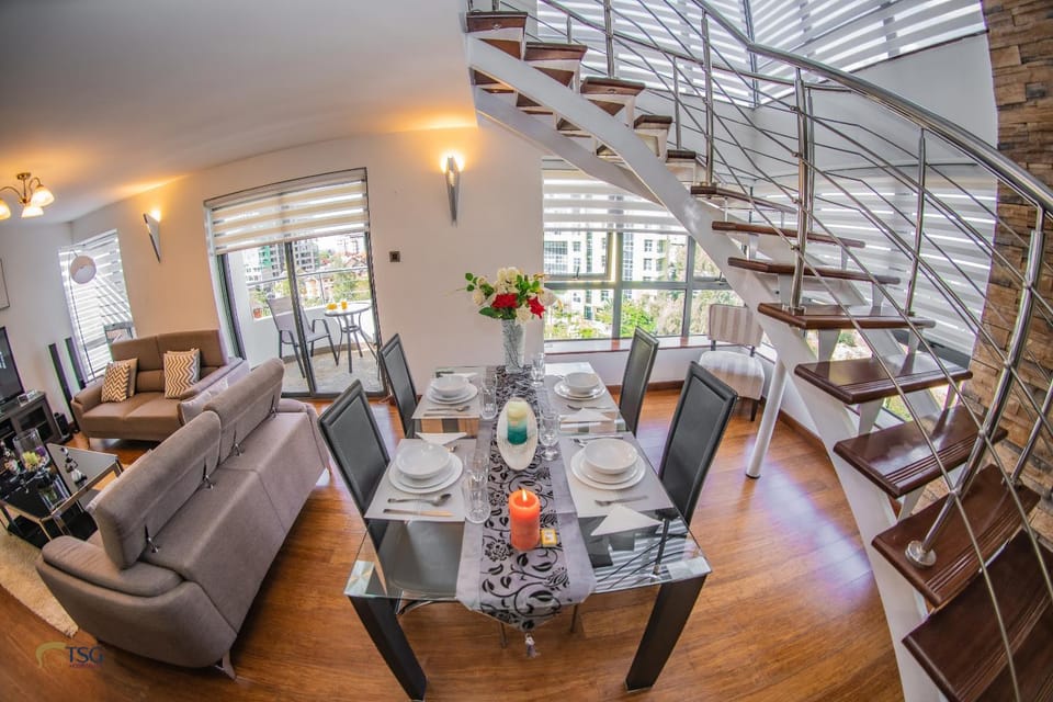 Living room, Seating area, Dining area
