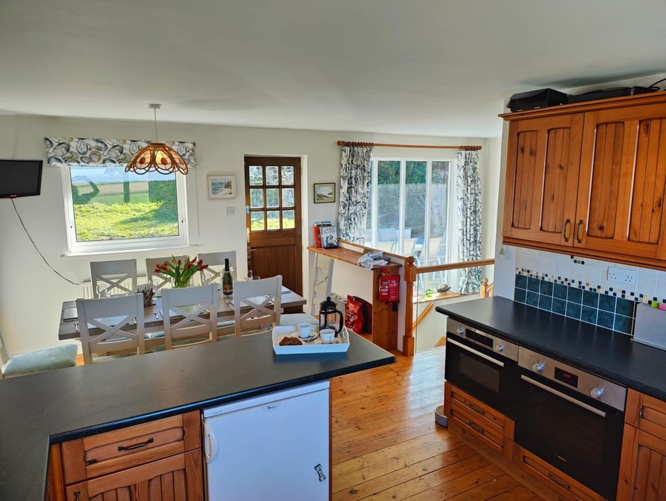 Family Escape - Garden, Parking, Pet friendly House in Salcombe