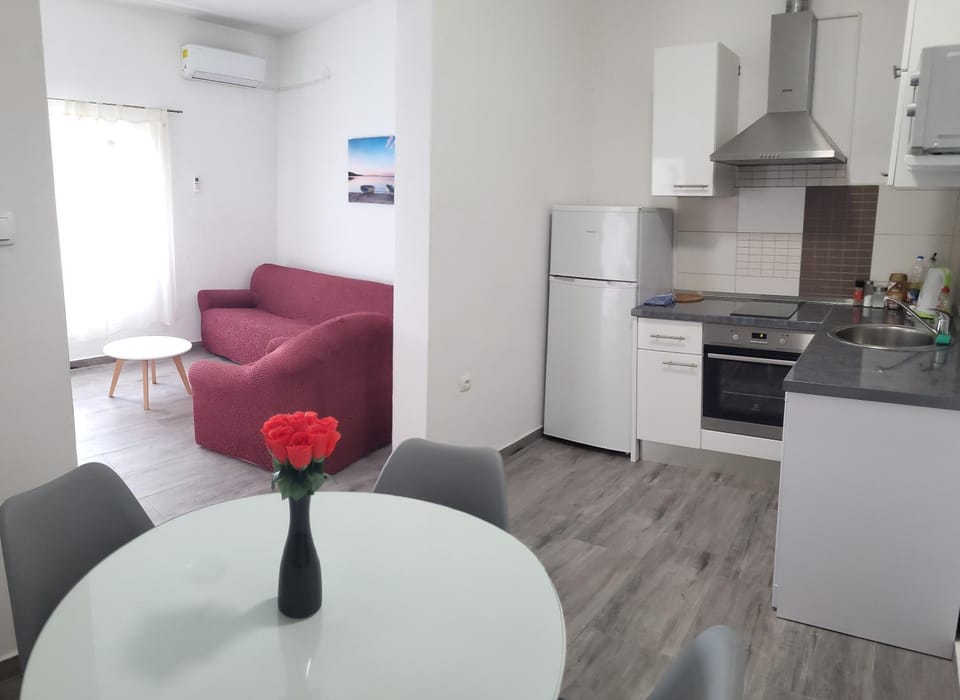 Apartment Elle with free private parking Apartment in Split