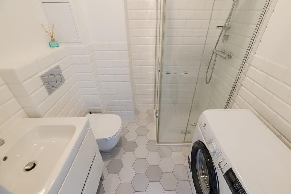 Bathroom, washing machine