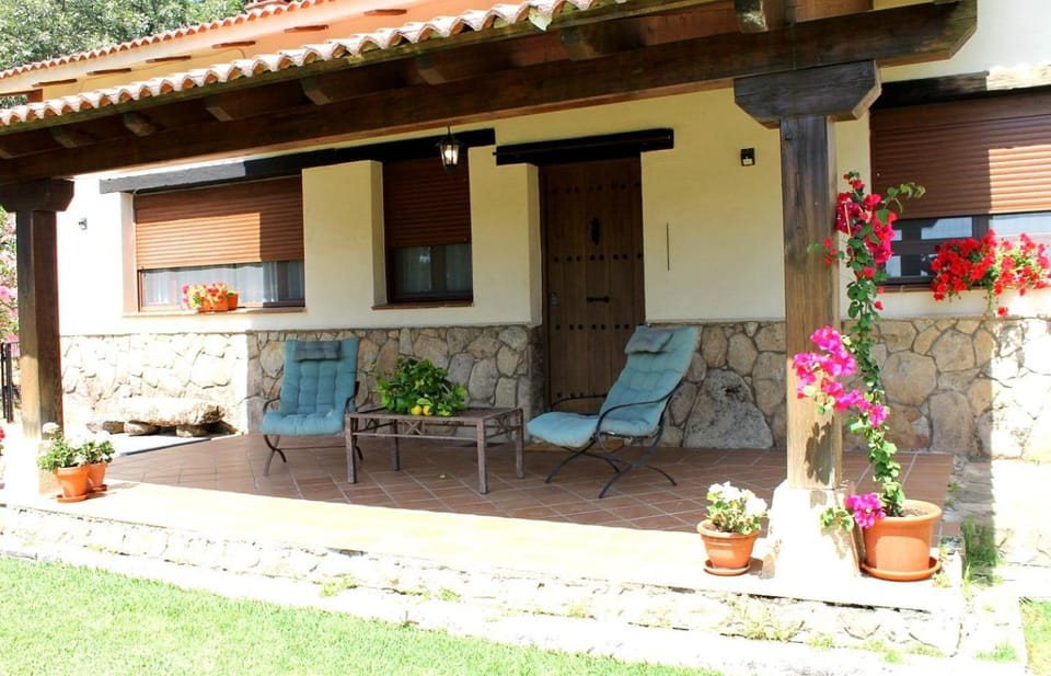 Casa de la Senda House in Extremadura, Spain