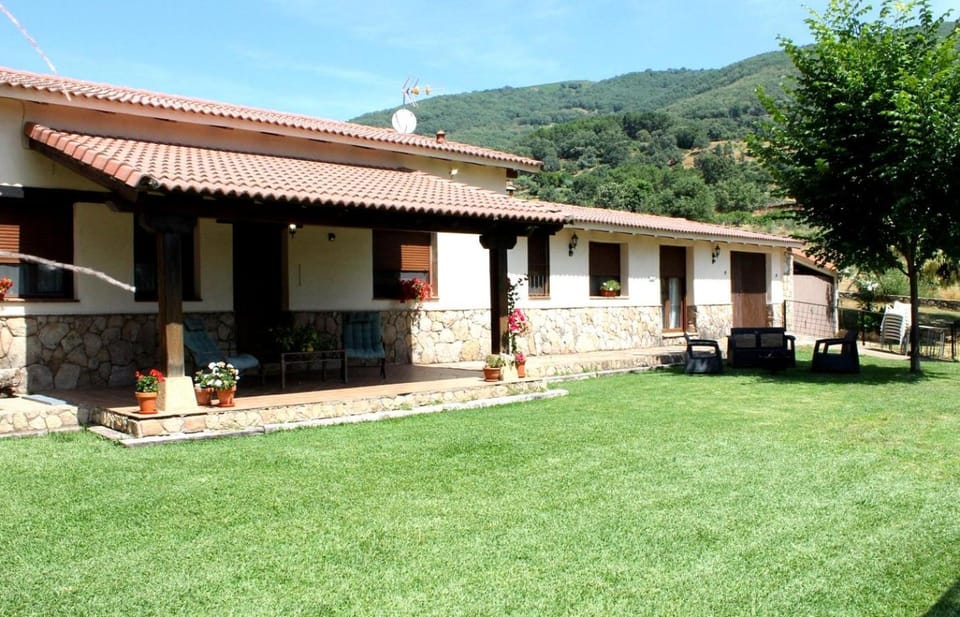 Casa de la Senda House in Extremadura, Spain
