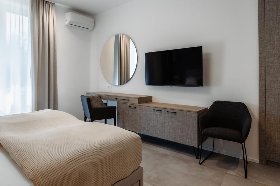 TV and multimedia, Bedroom