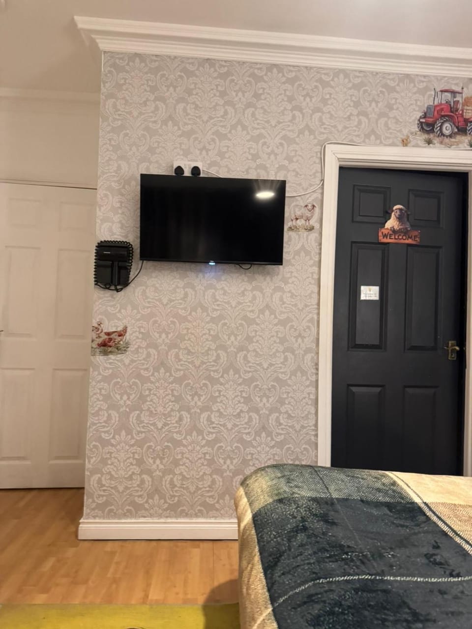 TV and multimedia, Evening entertainment, Bedroom