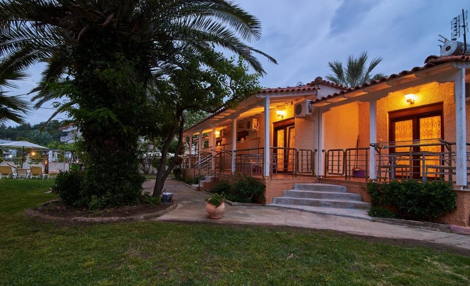 Tsitsirikos Studios 2 Apartment in Halkidiki
