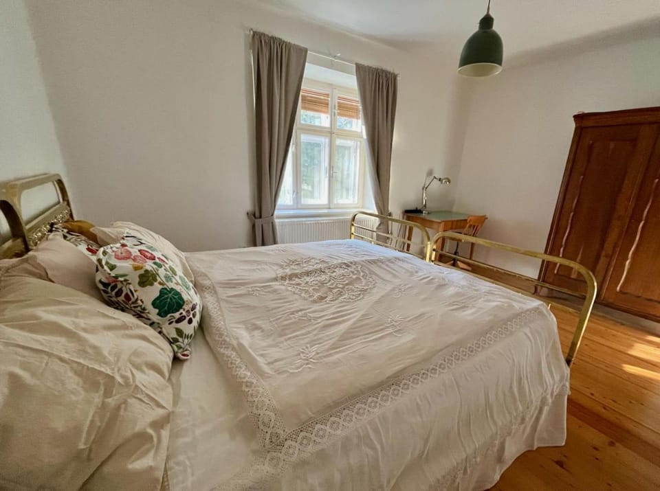 Bed, Bedroom, wardrobe