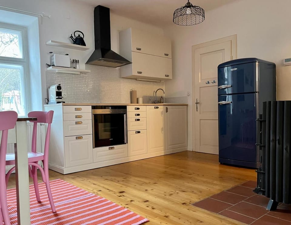Kitchen or kitchenette, dishwasher, oven, stove, toaster