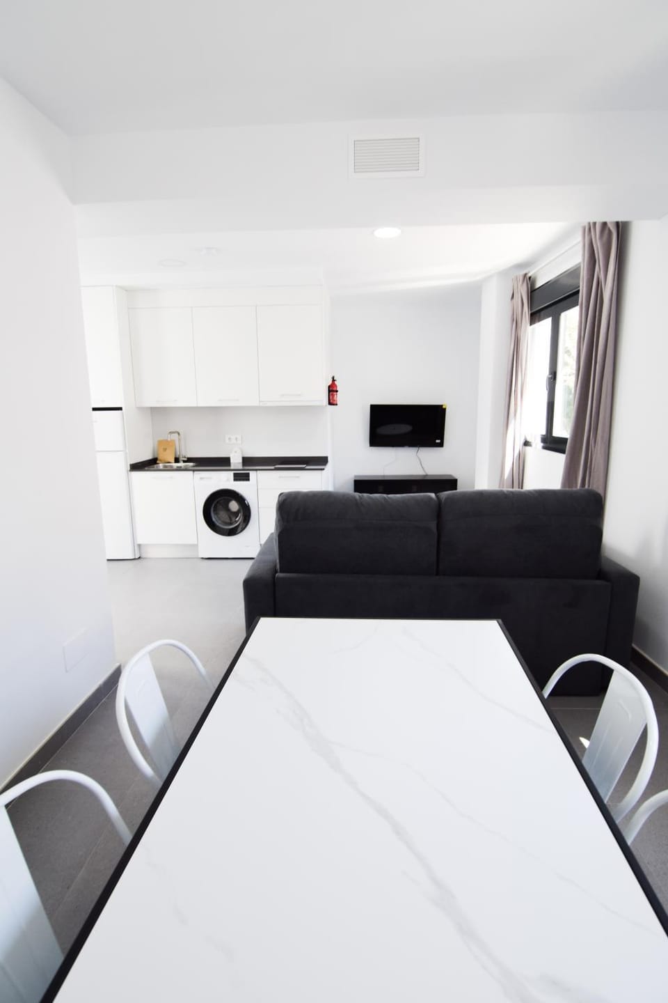 TV and multimedia, Kitchen or kitchenette, Living room, Dining area