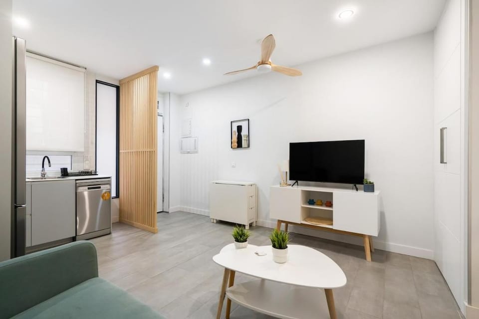Cozy studio 2B in Ciudad Lineal for 4 pax - Zigia B Apartment in Madrid