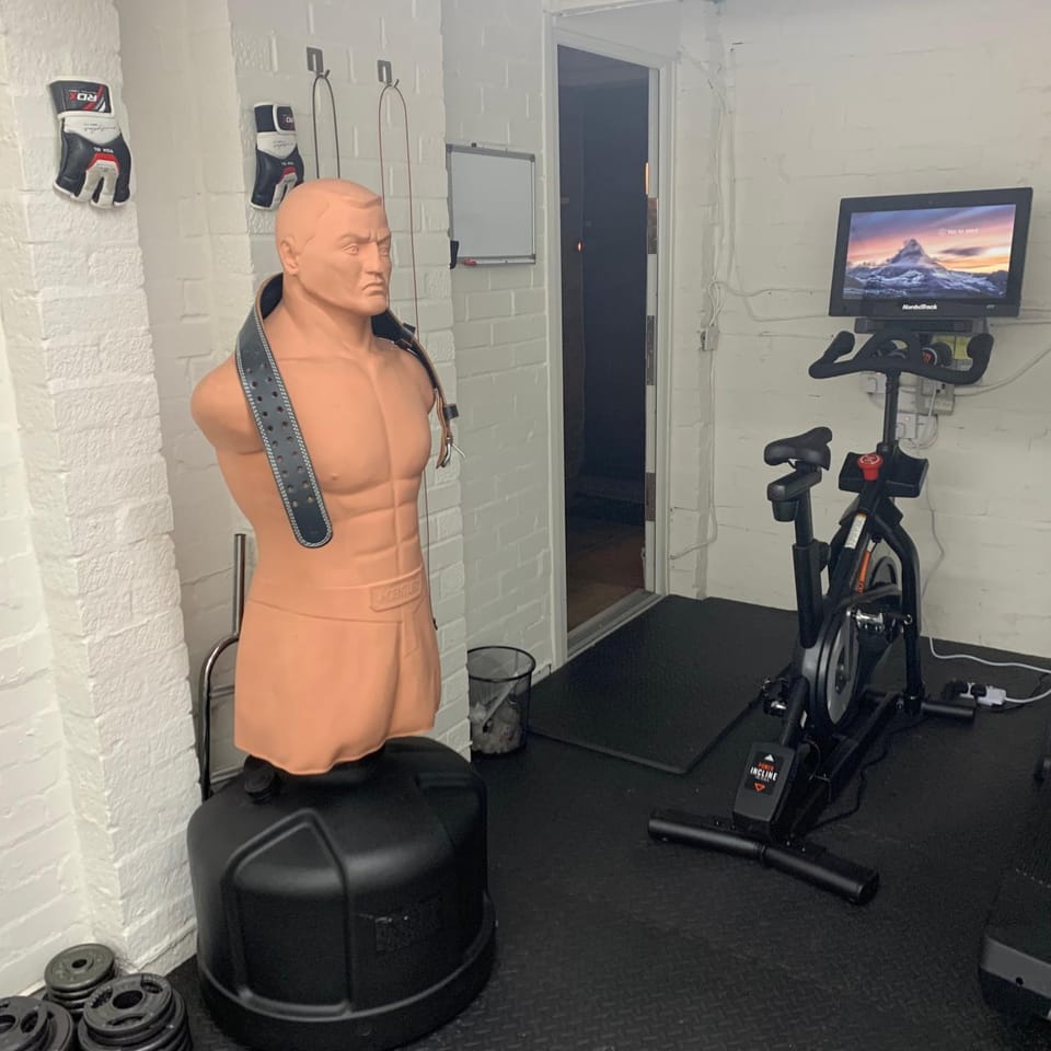 Riverside Villa in Edgware