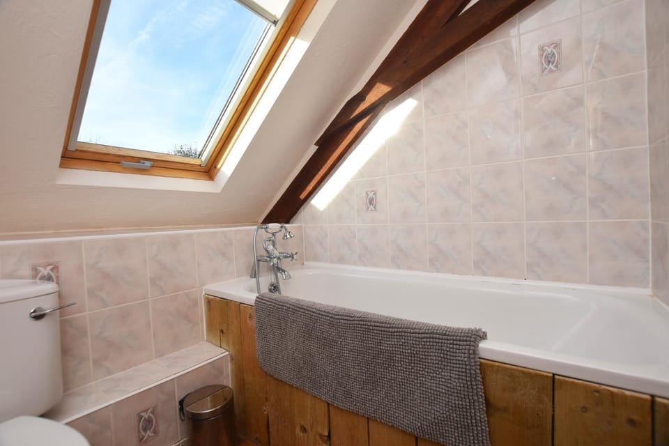 Award Winning Lower Whitsleigh Farm Cottage House in North Devon District