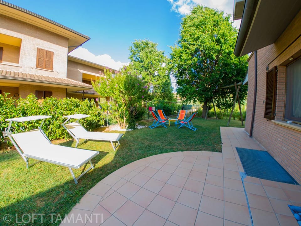 Garden, Balcony/Terrace
