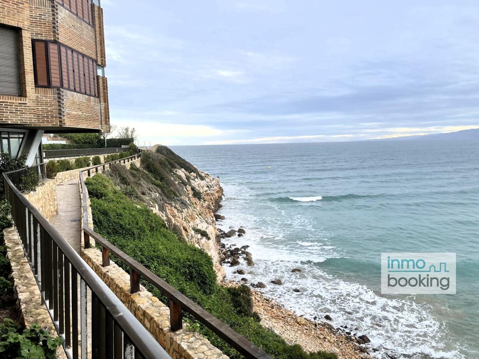 Sun Beach Margon Salou , vistas al Mar, piscina y PK Apartment in Salou