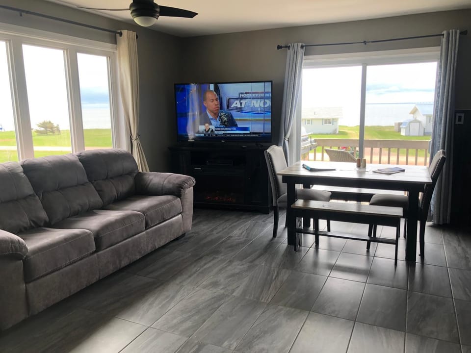 PEI Cottage Rental Chalet in Prince Edward County