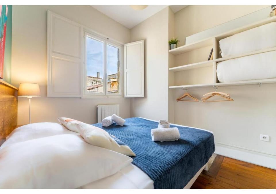 Appartement en Hypercentre - Le Teulère Apartment in Bordeaux