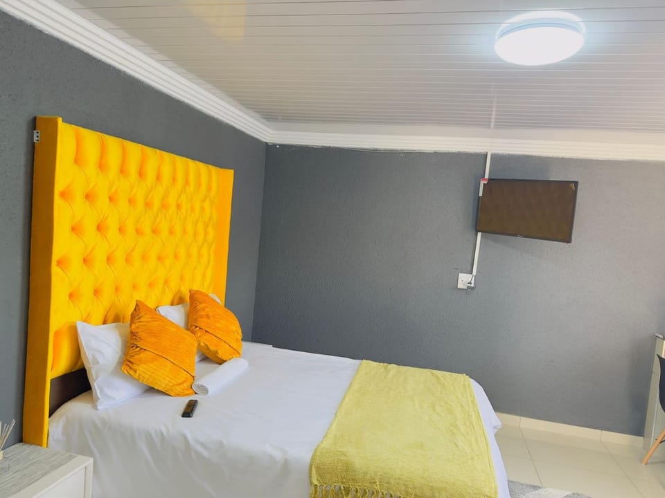 Bed, TV and multimedia