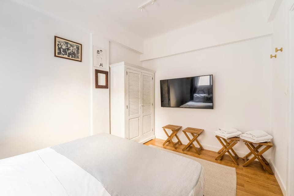 TV and multimedia, Photo of the whole room, Evening entertainment, Bedroom