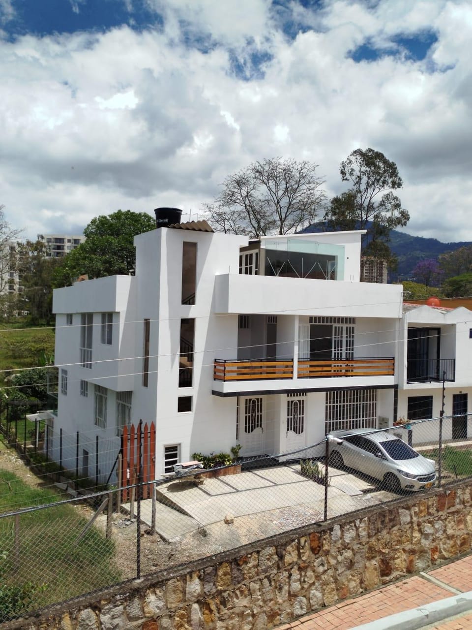 Property building, Natural landscape, Location