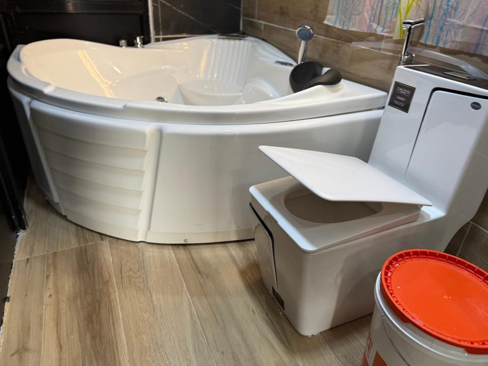Studio de Luxe avec Jacuzzi à 15 Minutes de l'Aéroport AIBD ! Apartment in Dakar Region, Senegal