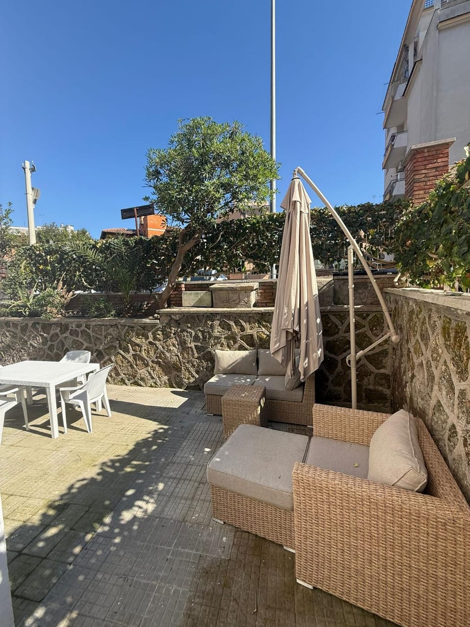 Patio, Inner courtyard view