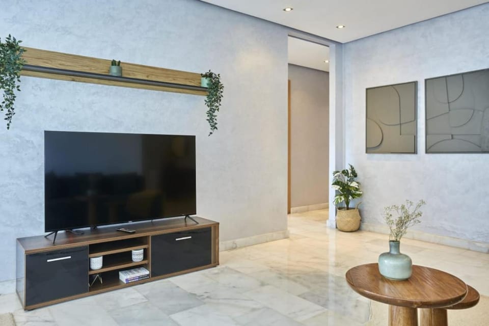 Family-Friendly 3BR with Garden and Outdoor Space Apartment in Casablanca-Settat