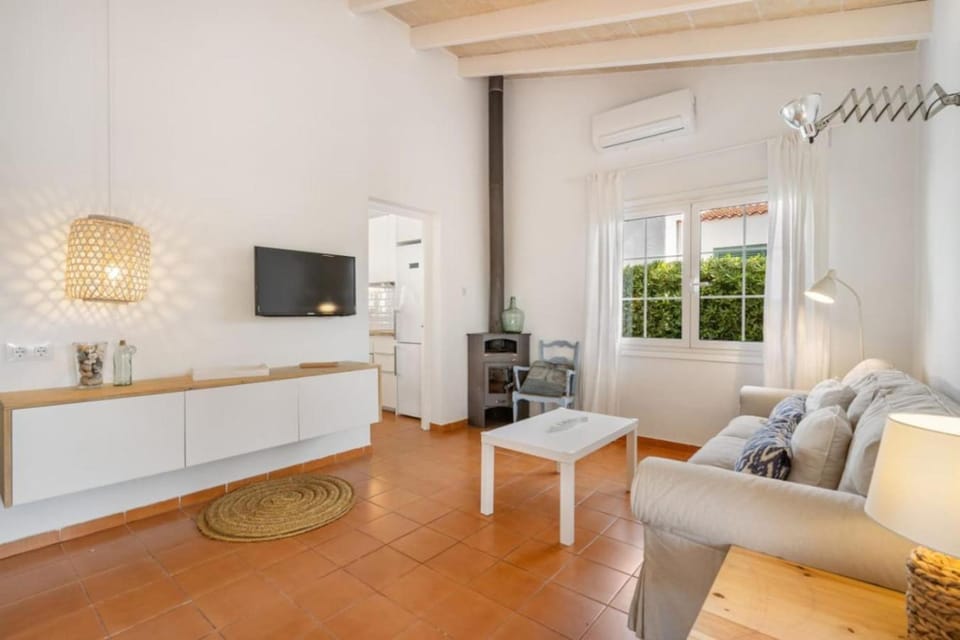 TV and multimedia, Living room, air conditioner