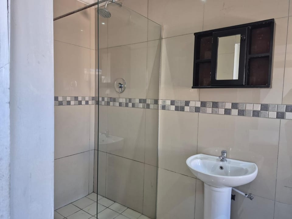 Maglovir Economy Bed and Breakfast in Cape Town