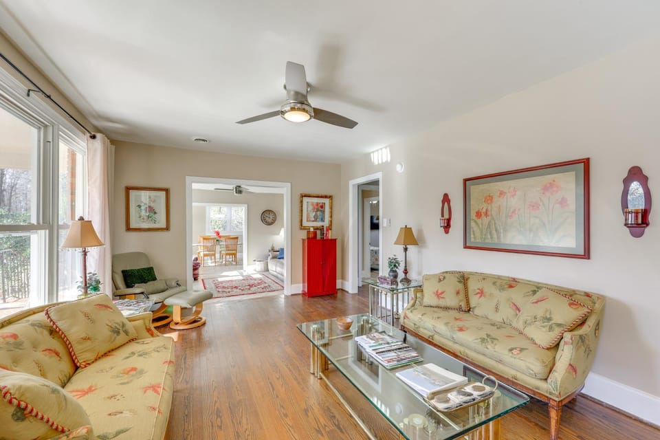 14 Mi to Raleigh: Charming Family Home! House in Cedar Fork