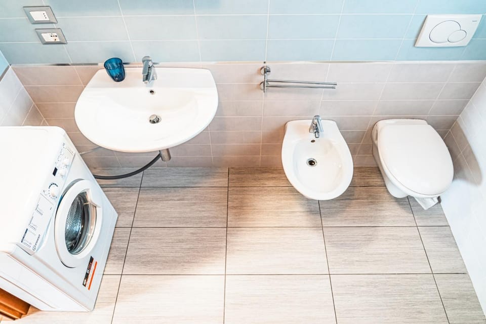 Toilet, Bathroom, bidet, washing machine