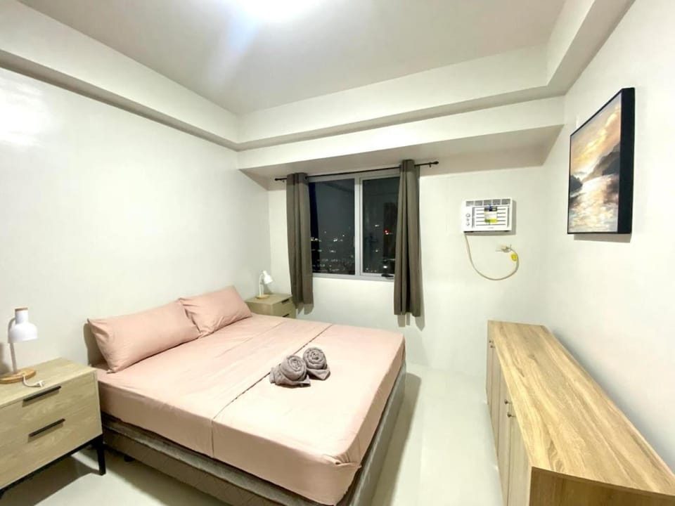 One Br with Balcony at East Gate Apartment in Lapu-Lapu City