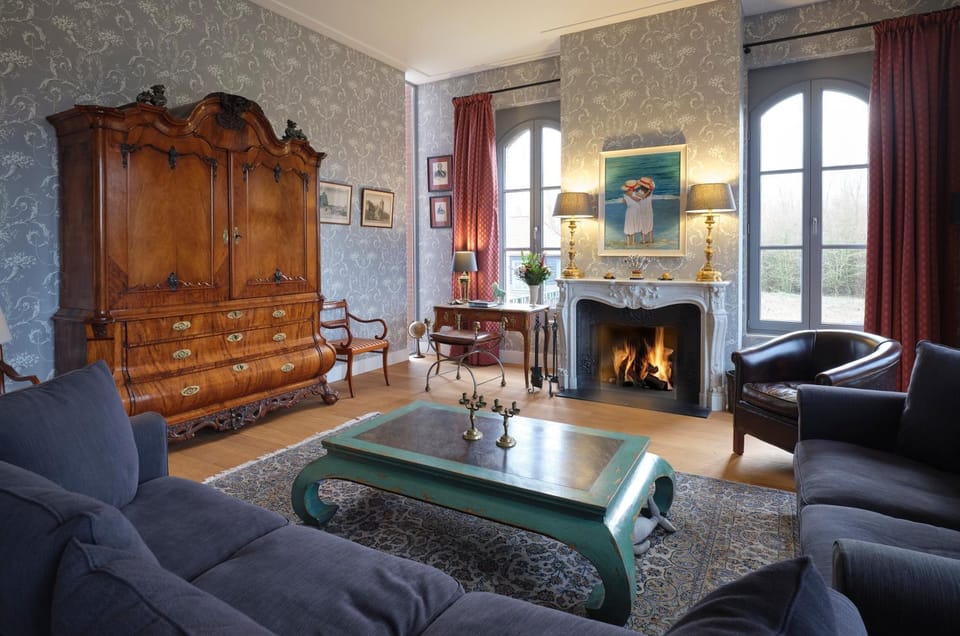 Landhuis met zwembad Villa in Oostkapelle